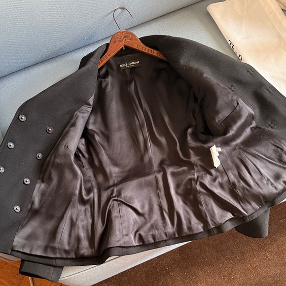 Dolce & Gabbana Elegant Black Blazer - Picture 6 of 7